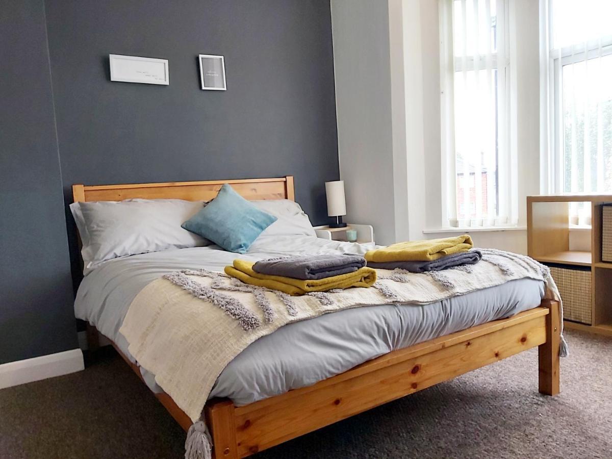 Comfy 4 Bed Home Away From Home Coventry Kültér fotó